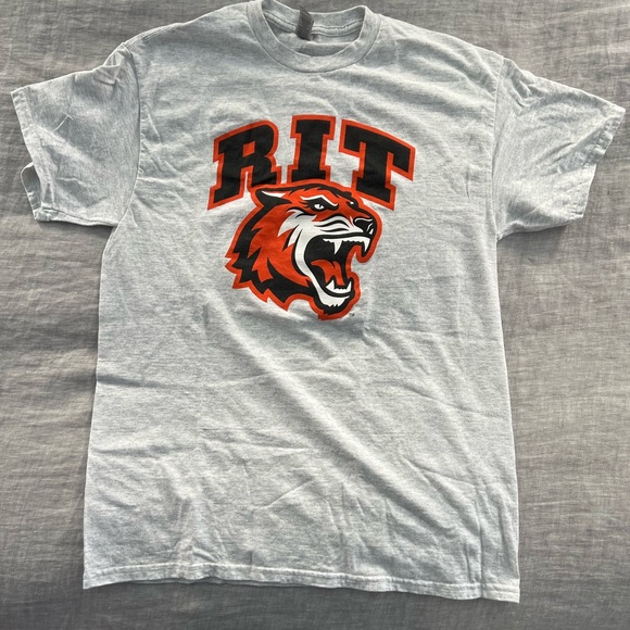 RIT (Rochester Institute of Technology) short sleeve cotton t-shirt. RIT Tigers - Picture 1 of 4